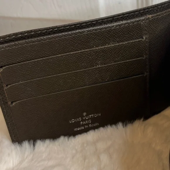 LOUIS VUITTON WALLET TIAGA MULTIPLE BI-FOLD MEN - Picture 8 of 12